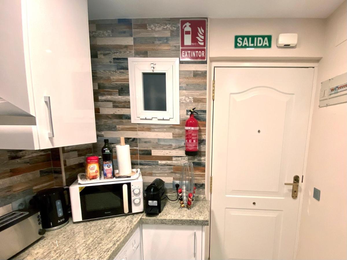 Sun Coast Benalmadena -- Superb Studio With 4 Pools, Gardens & Breakfast Zewnętrze zdjęcie