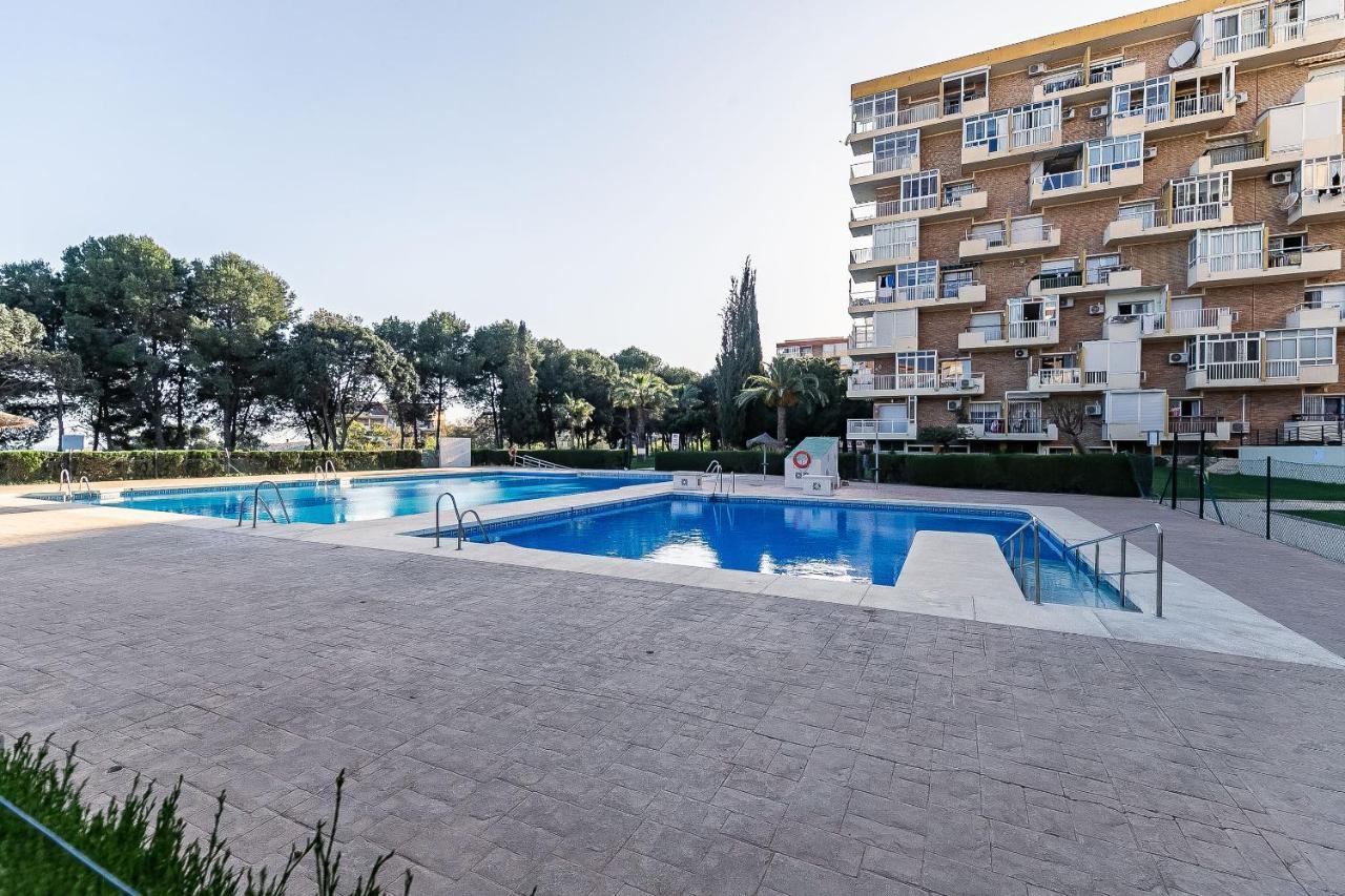 Sun Coast Benalmadena -- Superb Studio With 4 Pools, Gardens & Breakfast Zewnętrze zdjęcie