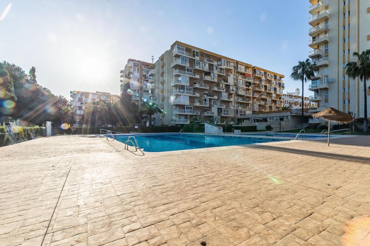 Sun Coast Benalmadena -- Superb Studio With 4 Pools, Gardens & Breakfast Zewnętrze zdjęcie