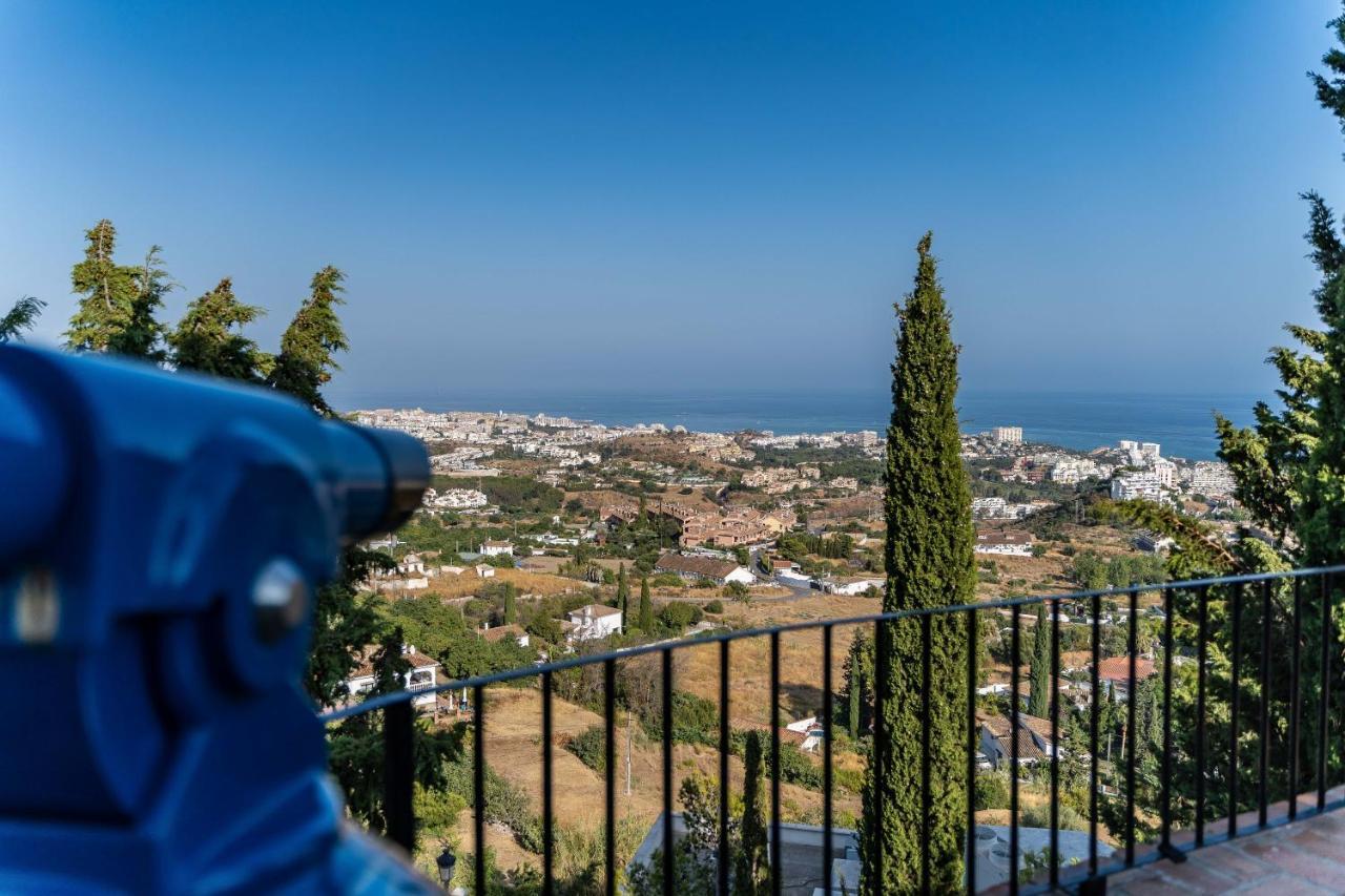 Sun Coast Benalmadena -- Superb Studio With 4 Pools, Gardens & Breakfast Zewnętrze zdjęcie